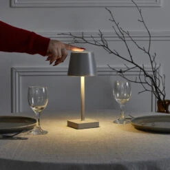 Home Deco Factory LED Tafellamp - Kunststof - Zilver/grijs - Touch - 26cm -Leen Bakker 2d921ec6d9b74252aff429a9c87762df